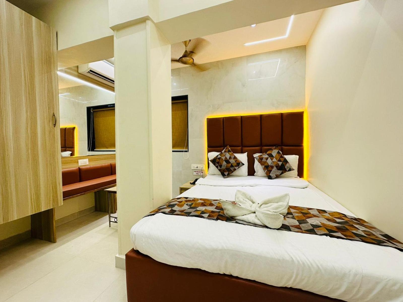 Hotel Vashi Inn Navi Mumbai Exterior photo