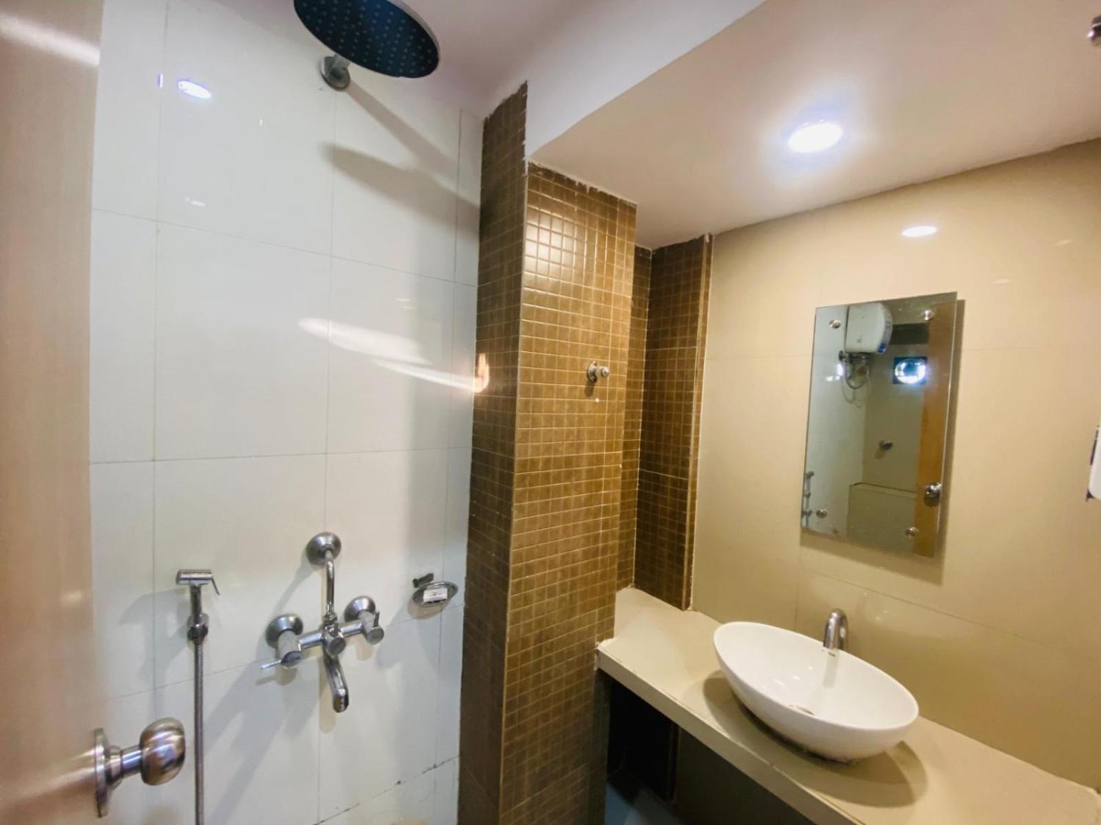Hotel Vashi Inn Navi Mumbai Exterior photo