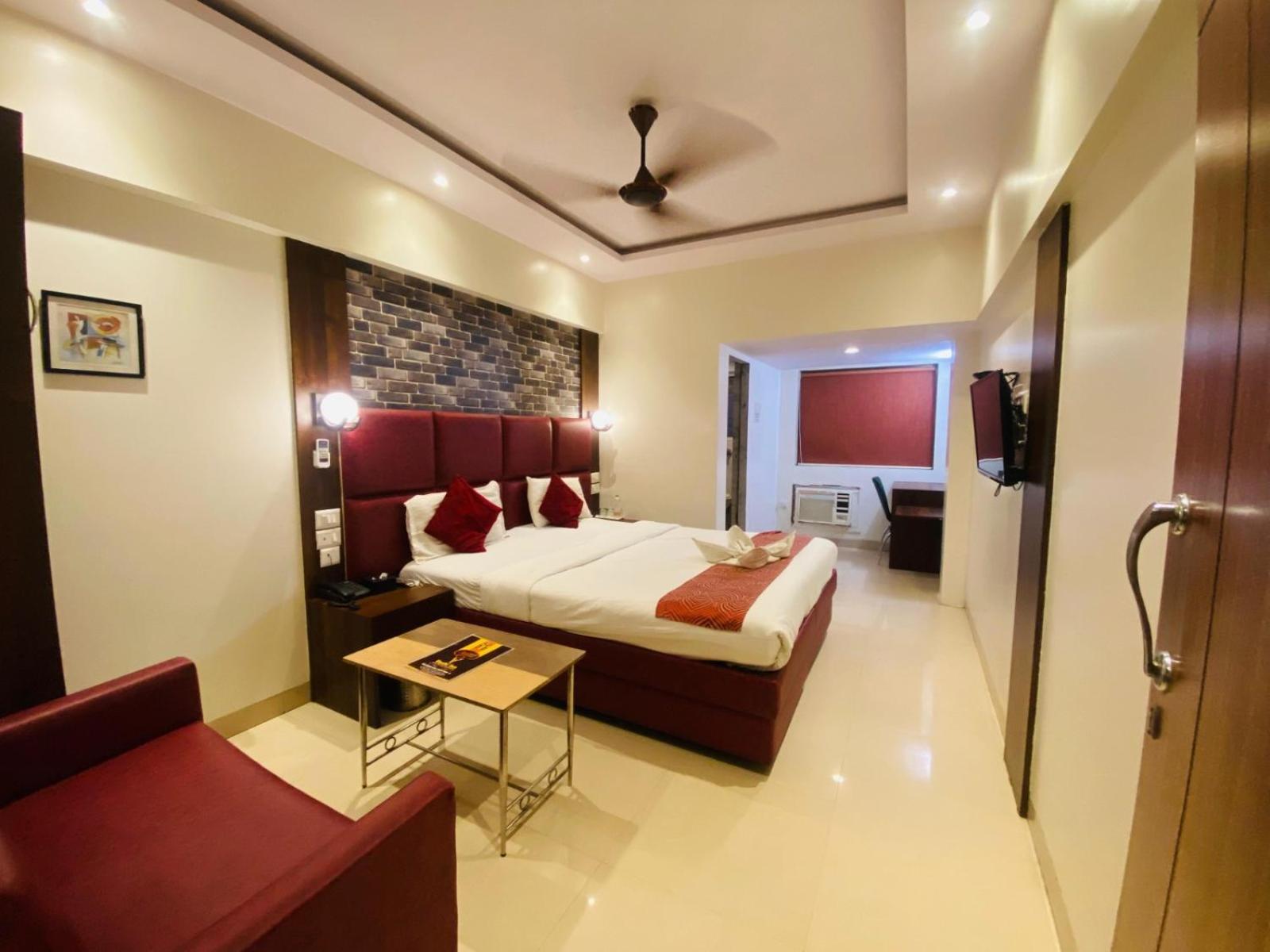 Hotel Vashi Inn Navi Mumbai Exterior photo
