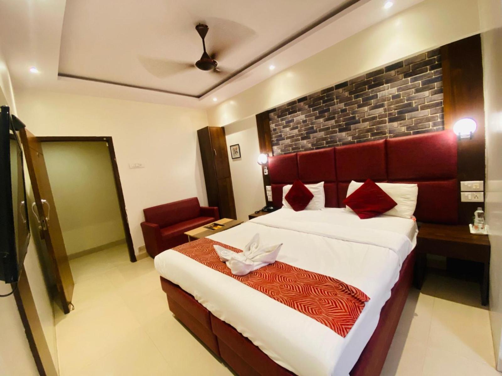 Hotel Vashi Inn Navi Mumbai Exterior photo